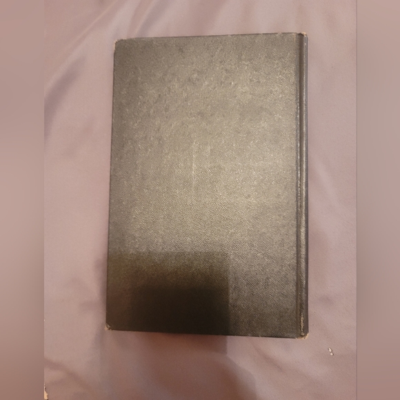 Adult Chapter book called 'Dreams, your magic mirror' - Picture 5 of 5